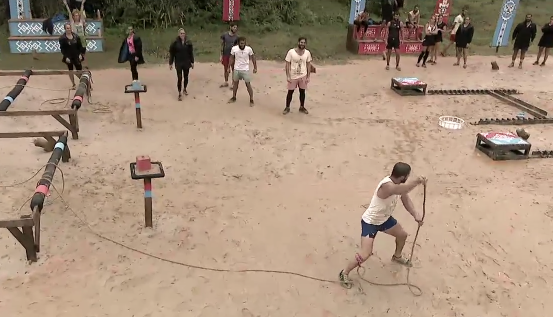 Survivor'da tansiyon yükseldi! "O halatı senin..." - Resim: 4