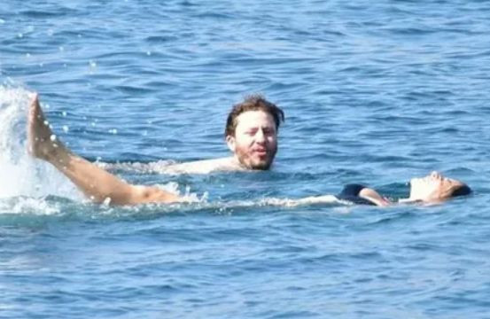 Merve Boluğur, yeni sevgilisini öyle bir şekilde paylaştı ki, görenler inanamadı! - Resim: 4