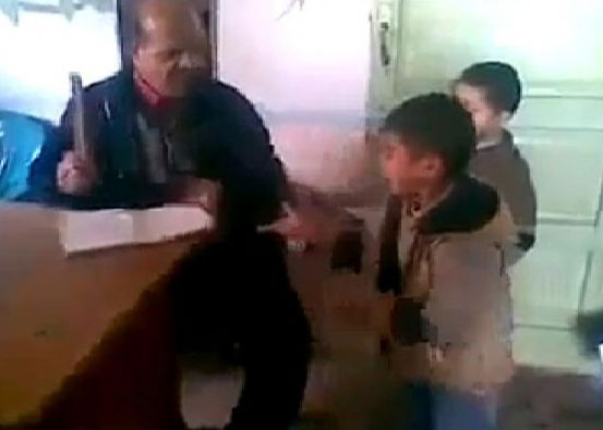 Facebook'u ayağa kaldıran dayak! - Resim: 3