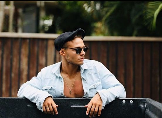 Survivor sunucusu Murat Ceylan eski Survivor yıldızı Damla Can ile yakalandı - Resim: 3