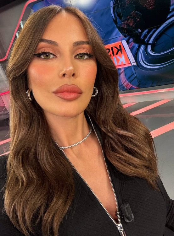 Bir devir bitti! Hande Sarıoğlu'na kötü haber: Her şeyi bırakıp Ankara'ya yerleşmişti - Resim: 8