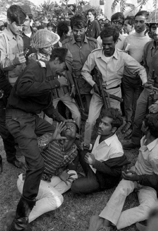 Vietnam Savaşı'nın en çarpıcı kareleri! - Resim: 3