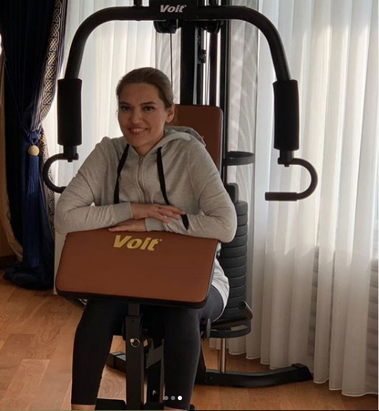 Şeyma Subaşı çıplak pozlarını paylaştı Demet Akalın'ın yorumu olay yarattı - Resim: 3