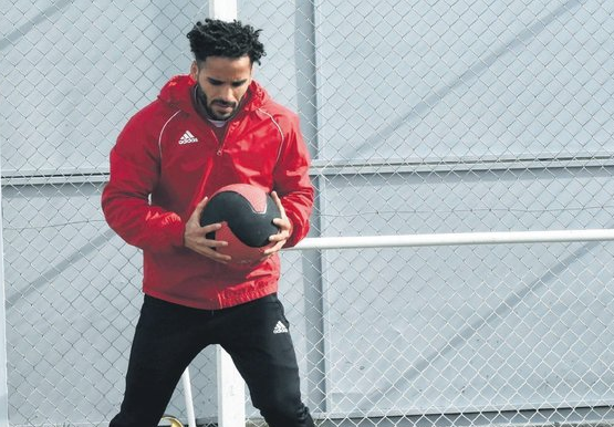 Sivassporlu Douglas'la Galatasaray kulübü el sıkıştı - Resim: 1