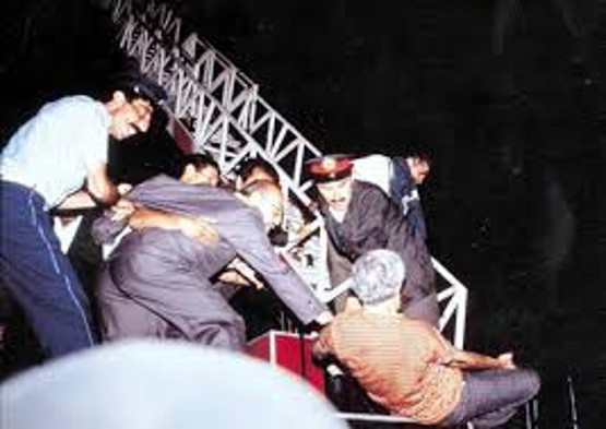 2 Temmuz'da ne oldu Sivas Katliamı nedir Madımak Oteli olayı - Resim: 2