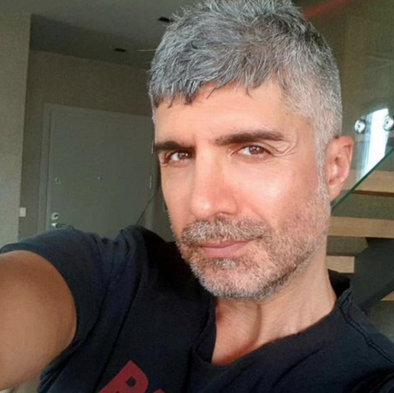 Özcan Deniz'e büyük sürpriz! Bir kez daha havalara uçtu - Resim: 2