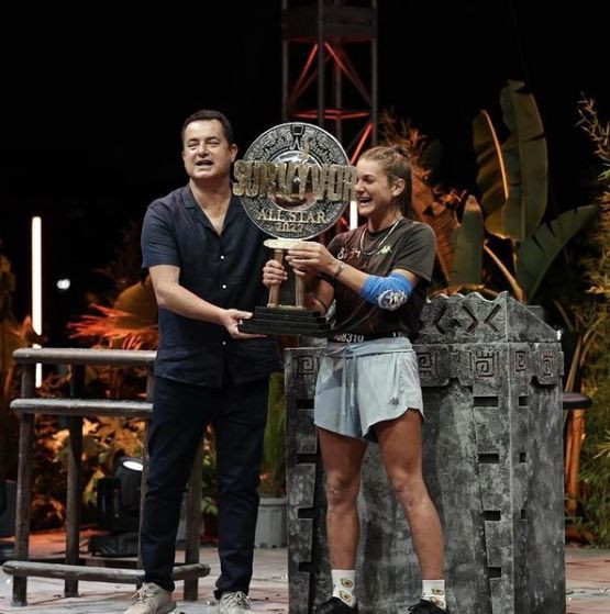 Demet Akalın Survivor şampiyonu Nisa Bölükbaşı'na kafayı fena halde taktı! Söylediği şey 'pes' dedirtti - Resim: 3