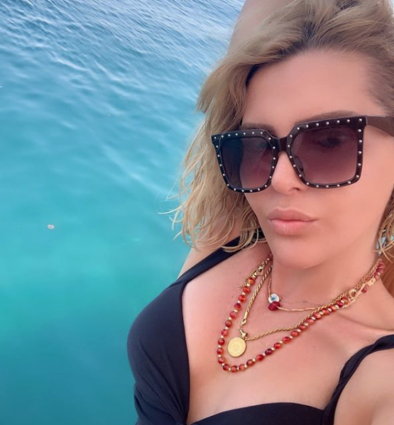 Selin Ciğerci dans videosuyla Hadise ve Ebru Polat'ı tiye aldı - Resim: 3