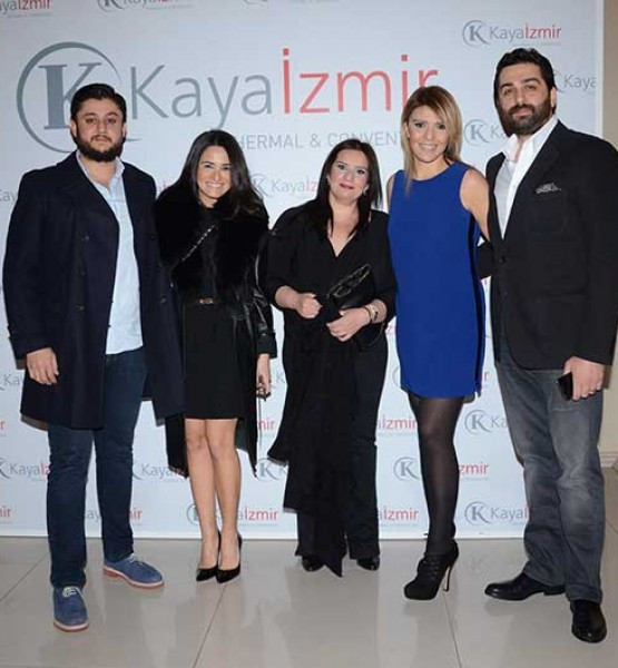 Gülben Ergen ile Yasemin Duğles'in benzerliğine bakın yok artık! - Resim: 3