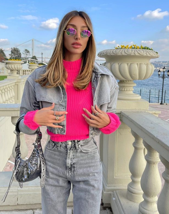 'Miss Nankör' diye adı çıktı, Şevval Şahin takipçilerini kızdırdı! "Kendimi bu ülkeye ait hissetmiyorum..." - Resim: 2