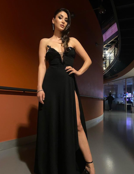 Akasya Durağı'ndaki 'Zeyno' oymuş! Değişimiyle herkesi şaşırttı, Sitare Akbaş'a yorum yağıyor - Resim: 3