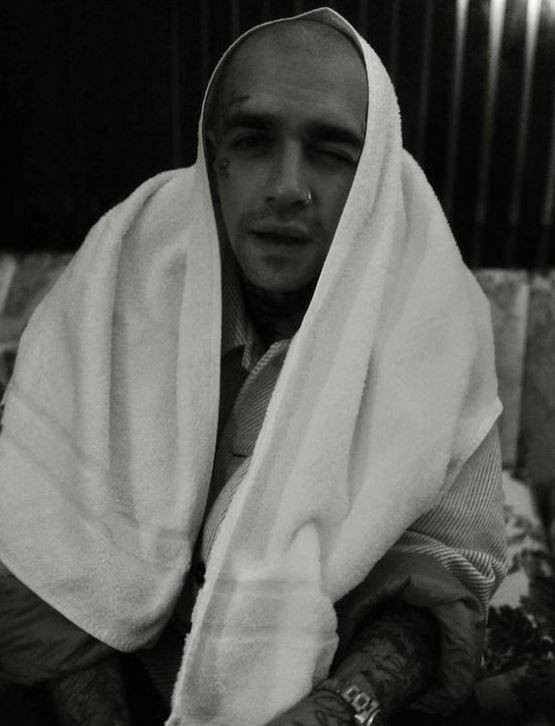 Ertuğrul Özkök'ten olay yazı 'AK Partili başkanın Ezhel itirafı...' rapçi Ömer Sercan İpekçioğlu kim - Resim: 3