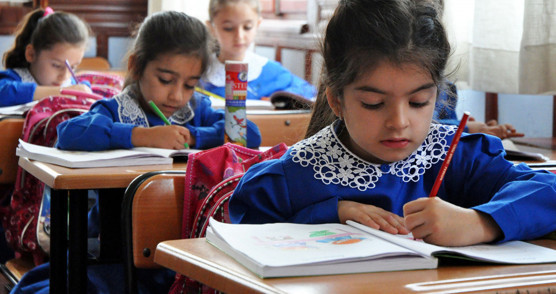 Milli Eğitim Bakanı Ziya Selçuk yeni eğitim takvimini açıkladı ara tatil geldi - Resim: 1