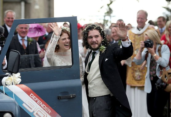 Game of Thrones aşıkları dünyaevine girdi! - Resim: 3