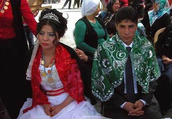 15 yaşındaki çocuk gelin ölü bulundu - Resim: 1