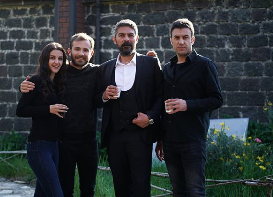 Sen Anlat Karadeniz yıldızı İrem Helvacıoğlu bikinili haliyle ortalığı yaktı! - Resim: 1