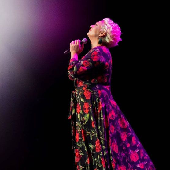 Pahalılık Ayta Sözeri'yi de vurdu! Sahnesinde dikkat çeken o açıklamayı bomba gibi patlattı - Resim: 3