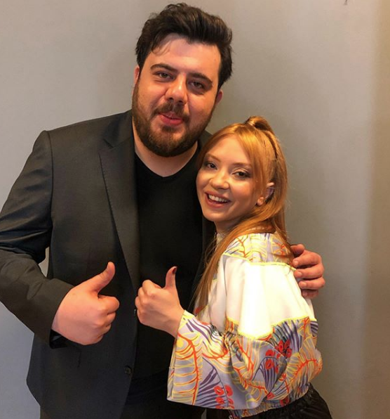 Ece Seçkin'den takipçisine sert çıkış! Boyuna takılan takipçi kızdırdı! - Resim: 4