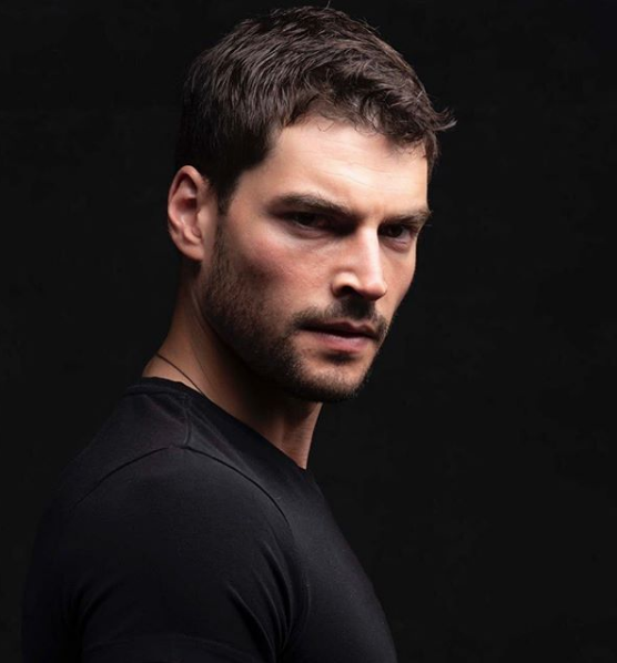 Hercai'nin yıldızı Akın Akınözü'nden askerlik tavsiyesi! Fotoğrafı da olay olmuştu - Resim: 3