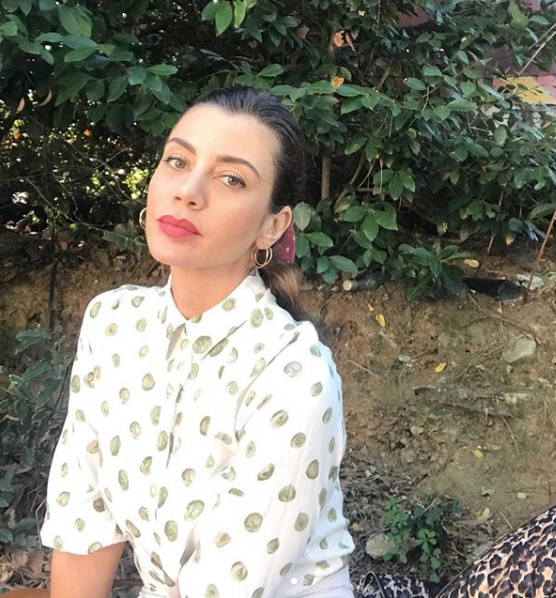 Gökçe Bahadır makyajsız haliyle büyüledi! Sezen Aksu ile yeni projesine hazırlanıyor - Resim: 4