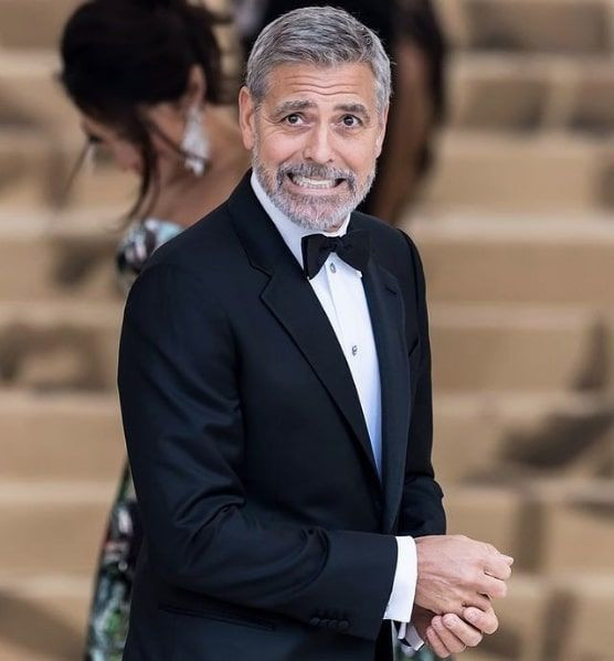 George Clooney hastaneye kaldırıldı! Filmi için 25 kilo birden vermişti hastalığı... - Resim: 1