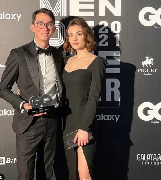 Melike Ayvaz kimdir kaç yaşında Mete Gazoz'un sevgilisi ne iş yapıyor? - Resim: 0