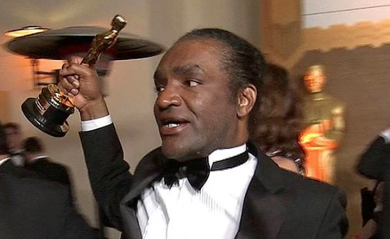 Hırsız içeridense kapı kilit tutmazmış Oscar hırsızı bakın kim çıktı - Resim: 1