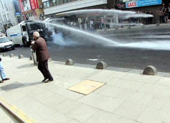 Kadıköy'de Kobani gerginliği! - Resim: 4