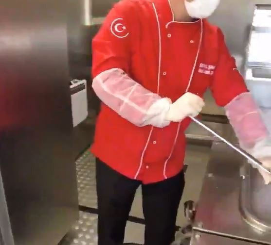 NATO, Türk askerlerinin temizliğine hayran kaldı NATO'nun sosyal medya hesabında paylaştılar - Resim: 0