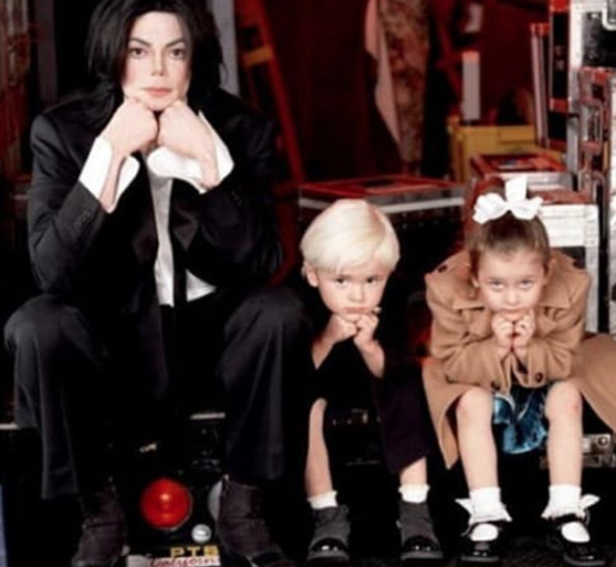 14 yaşında tecavüze uğramıştı! Michael Jackson'ın kızı bileklerini kesti - Resim: 3