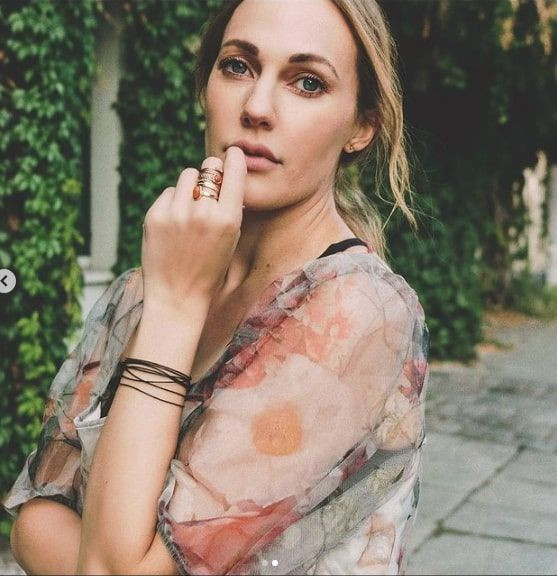Meryem Uzerli doğuma günler kala paylaştı işte karnı burnunda pozlar - Resim: 3