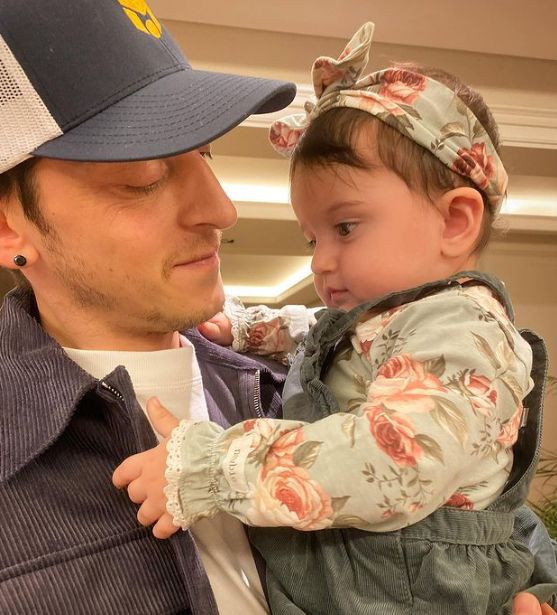 Mesut Özil'in eşi Amine Gülşe, dünyaca ünlü yıldıza öyle bir şey teklif etti ki... - Resim: 3
