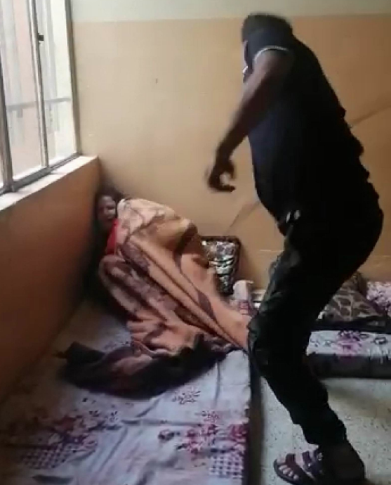 Iraklı baba vahşeti! Çocuklarını odaya kilitleyip kemerle işkence ediyor - Resim: 2