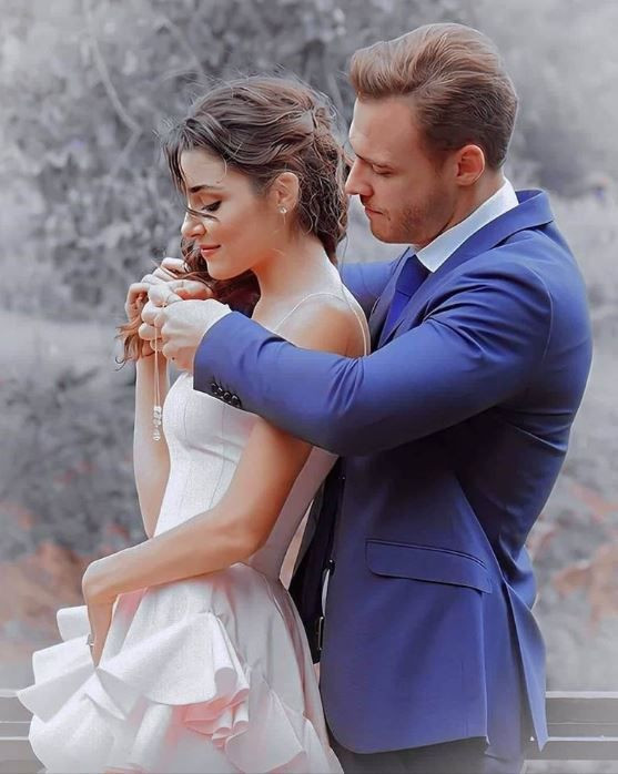 Hande Erçel ve Kerem Bürsin fena yakalandı gören gözlerine inanamadı - Resim: 4