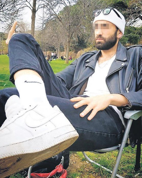 Asmalı Mescit'te dehşet! Dövme sanatçısını çivili sopalarla dövdüler - Resim: 4