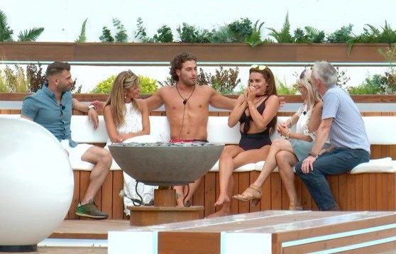 Kimsenin tanımadığı bir berberdi! Bu Türk şimdi İngiltere'nin ünlülerinden - Resim: 4