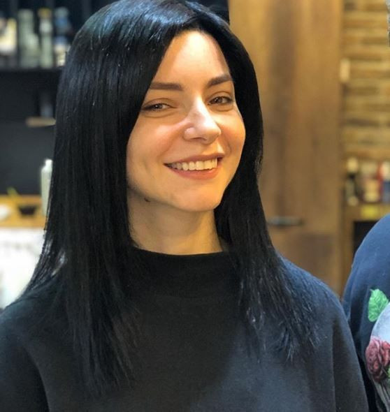 Merve Boluğur evde karantina günlerinde üniversiteye hazırlanıyor! - Resim: 1