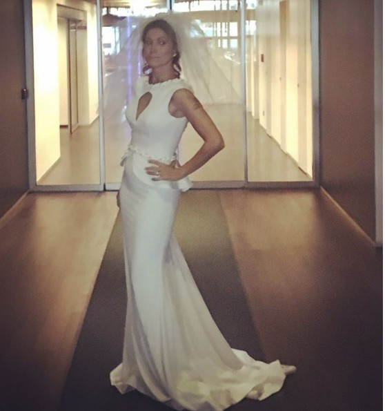 Ünlü sunucu tanıştıktan 4 gün sonra evlendi! - Resim: 2