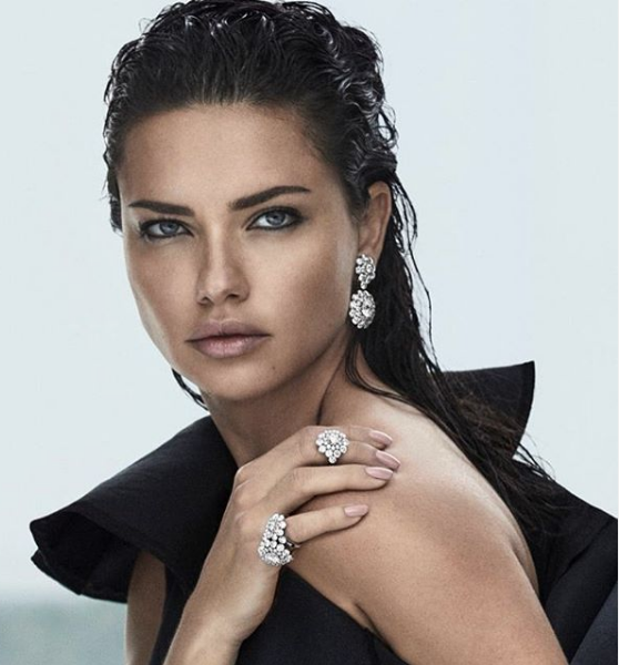 Emir uyar ile aşk yaşayan Adriana Lima'dan şaşırtan bir itiraf geldi! 'Hala aktifim' diyerek anlattı - Resim: 4