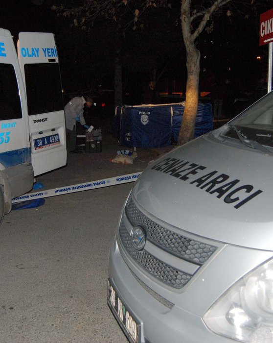 Engelli çocuğun babası hastane bahçesinde intihar etti - Resim: 3