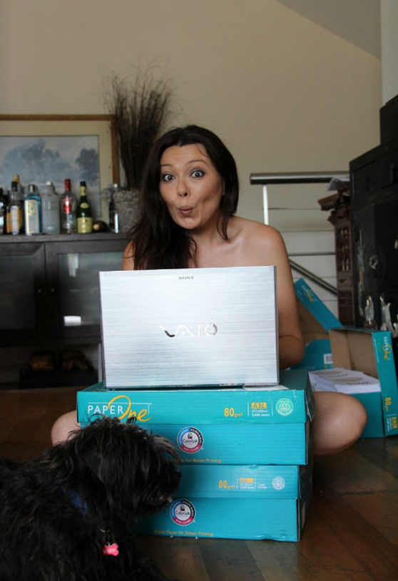 Bu insanlar çıplak çalışıyor çünkü... - Resim: 2