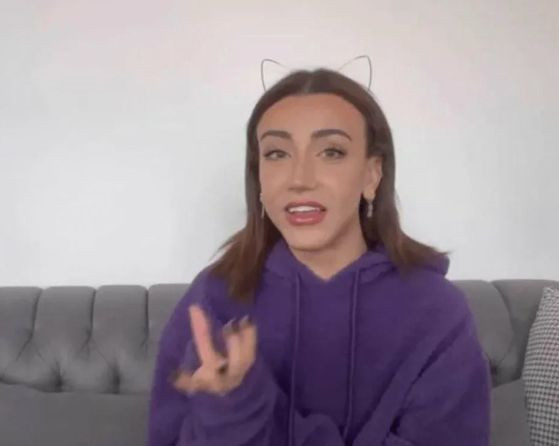 Fenomen Mika Raun çıldırdı, isyan etti! Eteğini kaldırarak seslendi, sosyal medya çalkalandı - Resim: 3