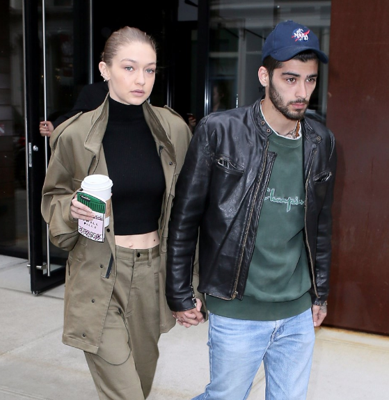 Dünya bu ayrılığı konuşurken dövmesi yüzünden rezil oldu!  - Resim: 1