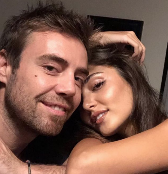 Hande Erçel'le gece yarısı paylaştığı poz olay oldu Murat Dalkılıç aşka geldi - Resim: 2