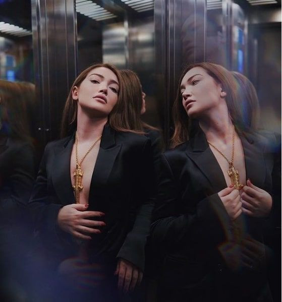 Youtuber kavgası! Danla Bilic ödül aldı Enes Batur laf soktu cevabını aldı - Resim: 1