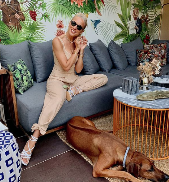 Eşi Berk Suyabatmaz ile ayrılacağı söylenen Burcu Esmersoy son noktayı koydu! - Resim: 1