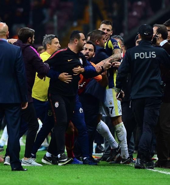 Hasan Şaş: Fenerbahçeliler beni tuzağa düşürdü - Resim: 2