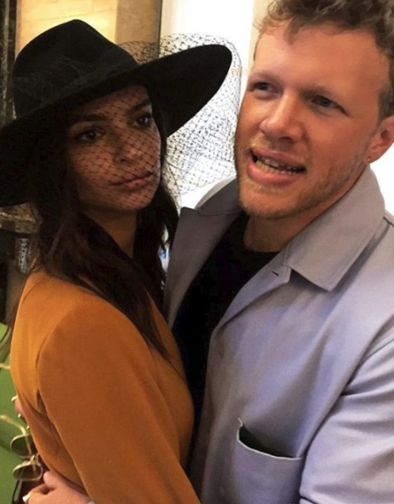 'Çıplaklığımdan utanmıyorum' demişti! Yine çırılçıplak soyundu - Resim: 1