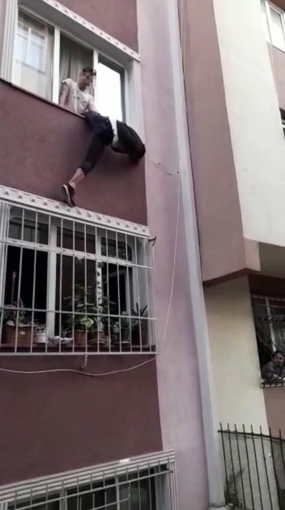 Beyoğlu'nda ev sahibi ecel terleri döktürdü! Hırsız bu kez sert kayaya çarptı - Resim: 2