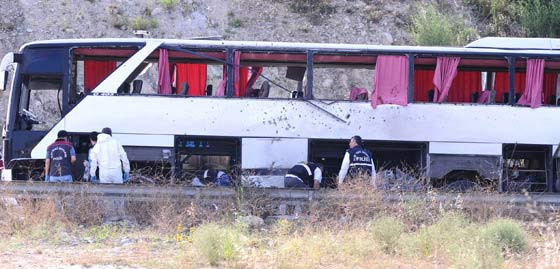 Asker taşıyan otobüse bomba! - Resim: 2